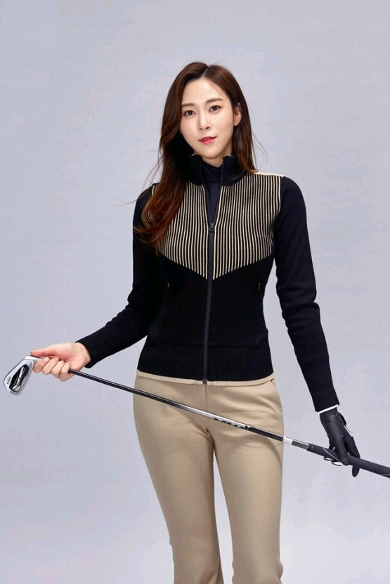 데상트골프 여성 슬릿 세미 부츠컷 바지--1