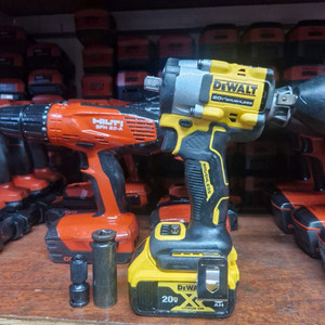 [정품]디월트충전임팩렌치 DCF922 미드토크 속도조절 배터리포함 A급