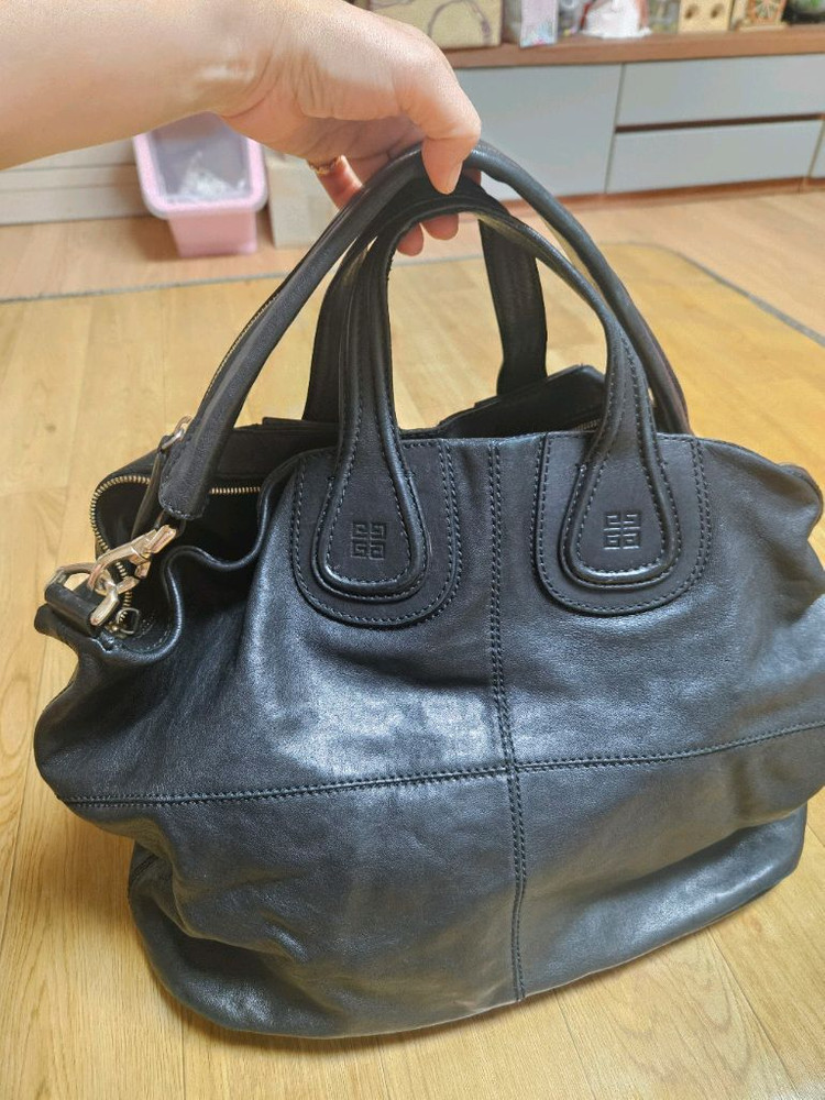 지방시 나이팅게일 블랙 양가죽 토트백--2