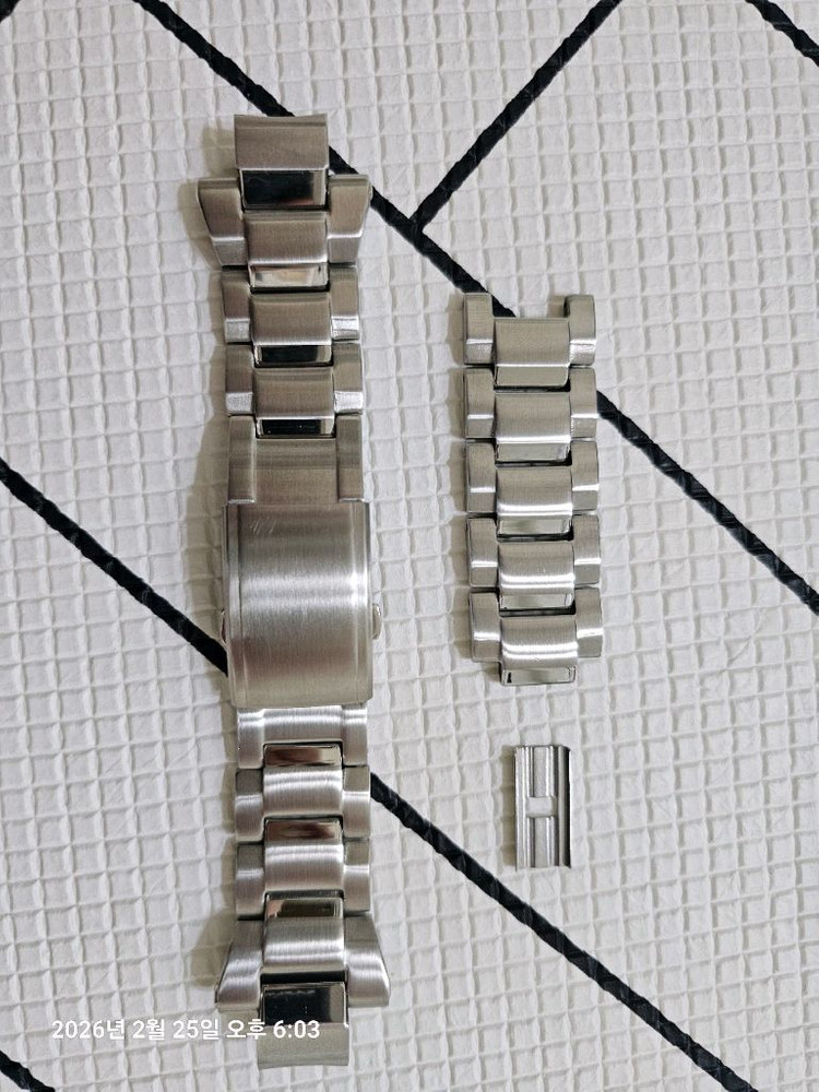 지샥 MTG-B3000 브레이슬릿 (메탈 밴드) 팝니다.--1