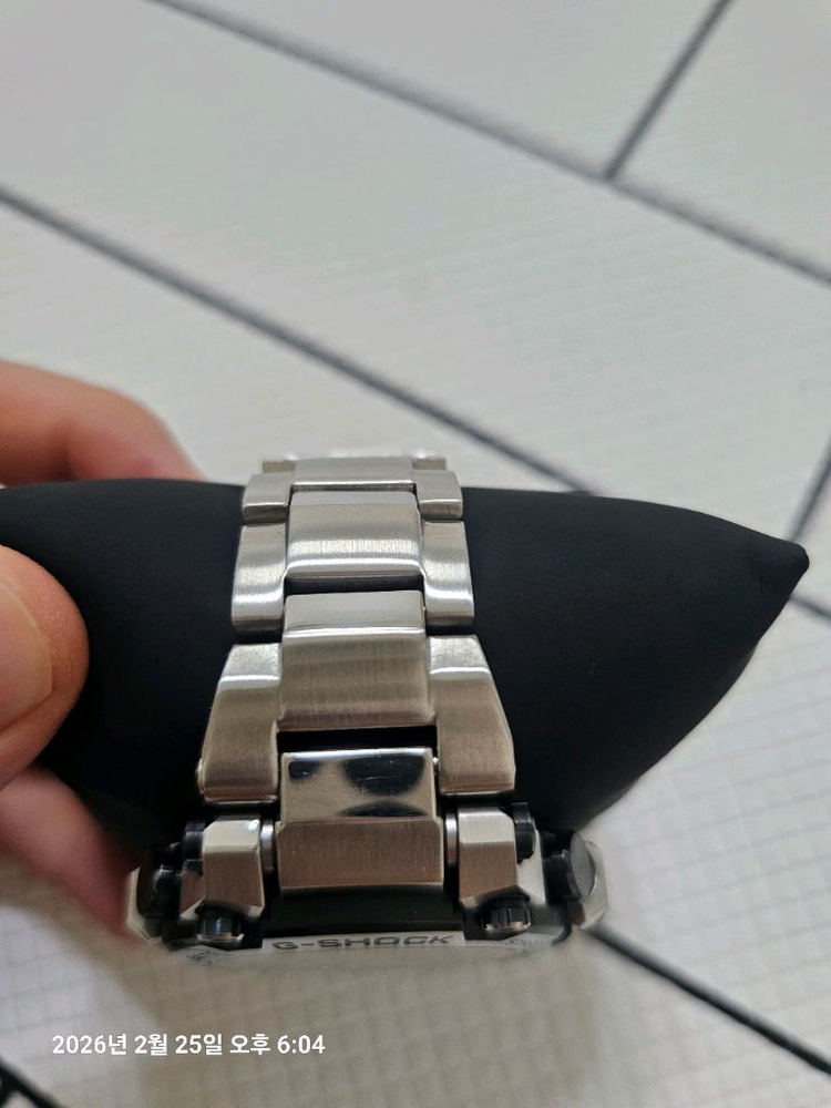 지샥 MTG-B3000 브레이슬릿 (메탈 밴드) 팝니다.--8