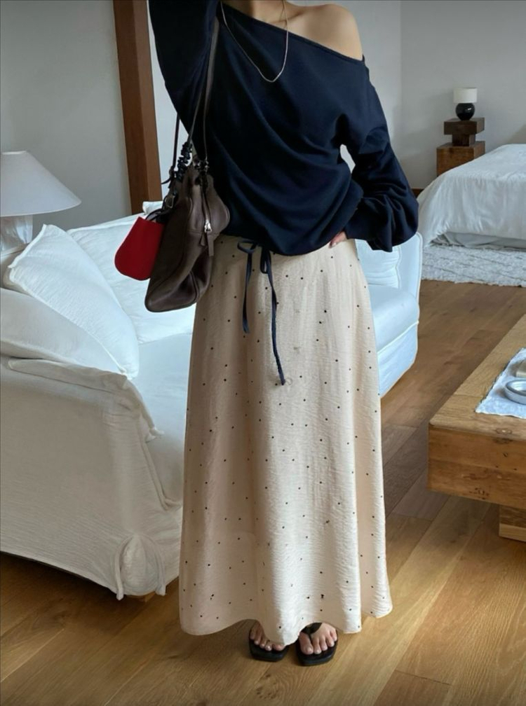 <새상품> 오프숄더 맨투맨 4color--6