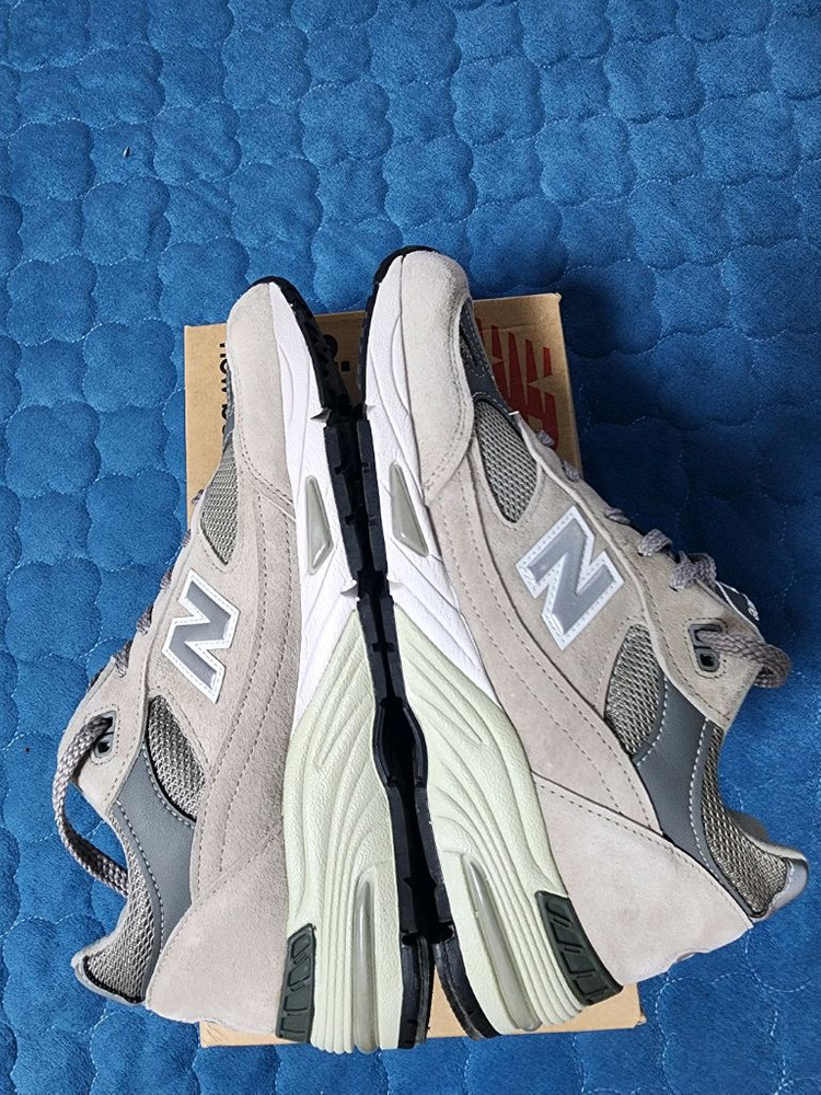 뉴발란스991 270 그레이 이미지