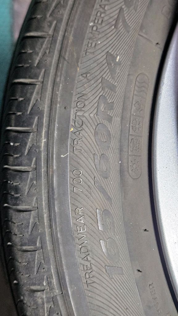 거래 완료 모닝 휠타이어 세트 이미지