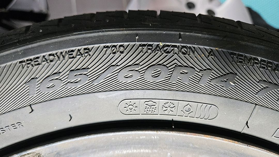 거래 완료 모닝 휠타이어 세트 이미지