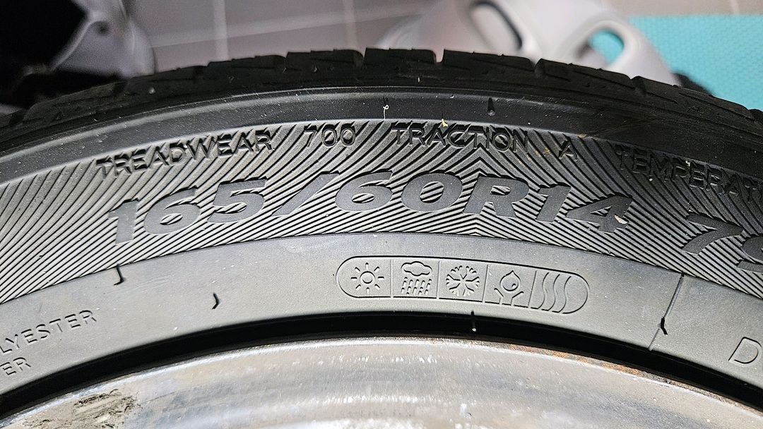 거래 완료 모닝 휠타이어 세트 이미지