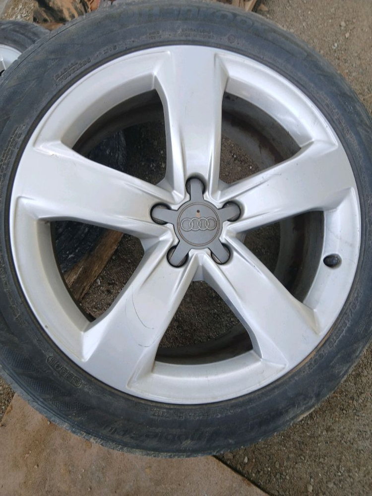 아우디A6 휠타이어 4개모두 27만원--1