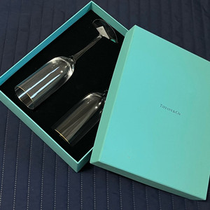 티파니 앤 코 와인잔