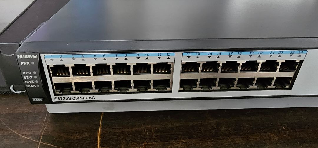 L2 화웨이이더넷스위치 S5720S-28P-LI-AC--1