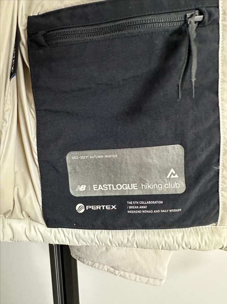 이스트로그 x 뉴발란스 아틱 라이트다운 퍼텍스 경량패딩 XL--7