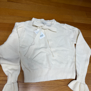 지고트 아이보리 리본 니트 66 (택 안뗀 새상품)