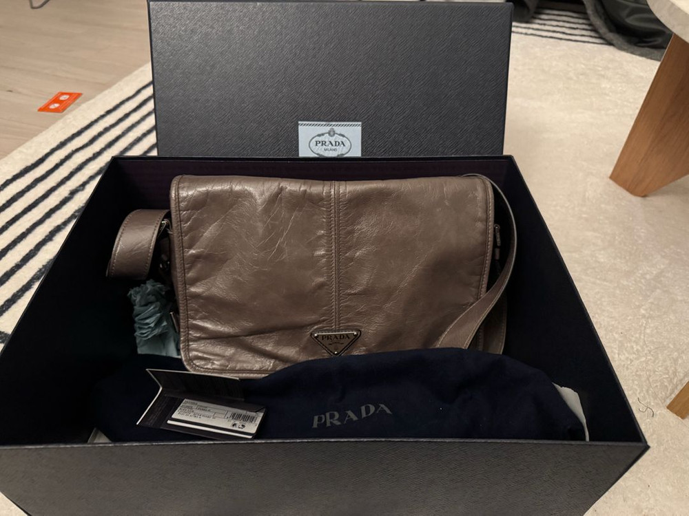 프라다 레더 숄더백 (크로스백) 브라운 이미지