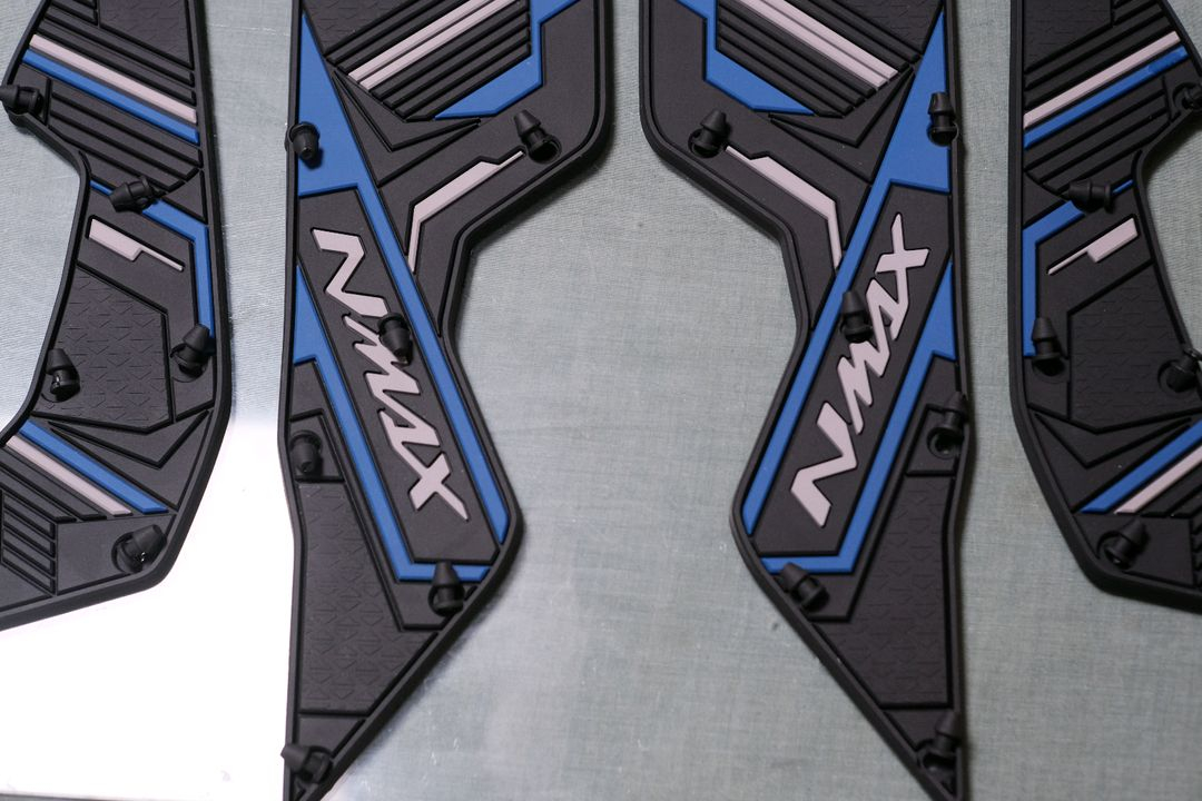 nmax 튜닝 발판 블루 2025 이상 이미지