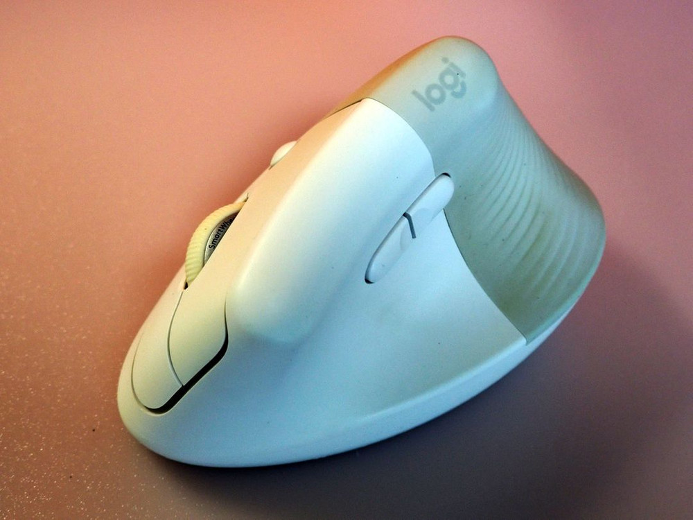 로지텍 리프트 버티컬 인체공학 블루투스 마우스--4