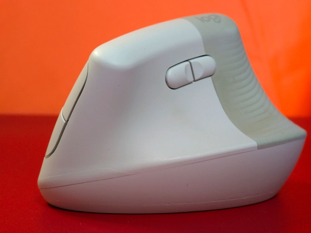 로지텍 리프트 버티컬 인체공학 블루투스 마우스--7