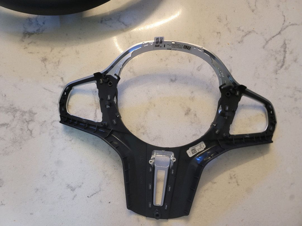 2025 M850I 순정 스티어링+패들쉬프트+ Y커버--1