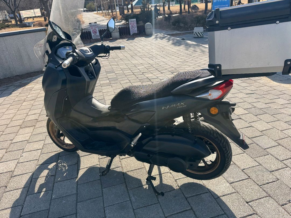 야마하 nmax155 23년 abs 짧은키로수 판매합니다--4