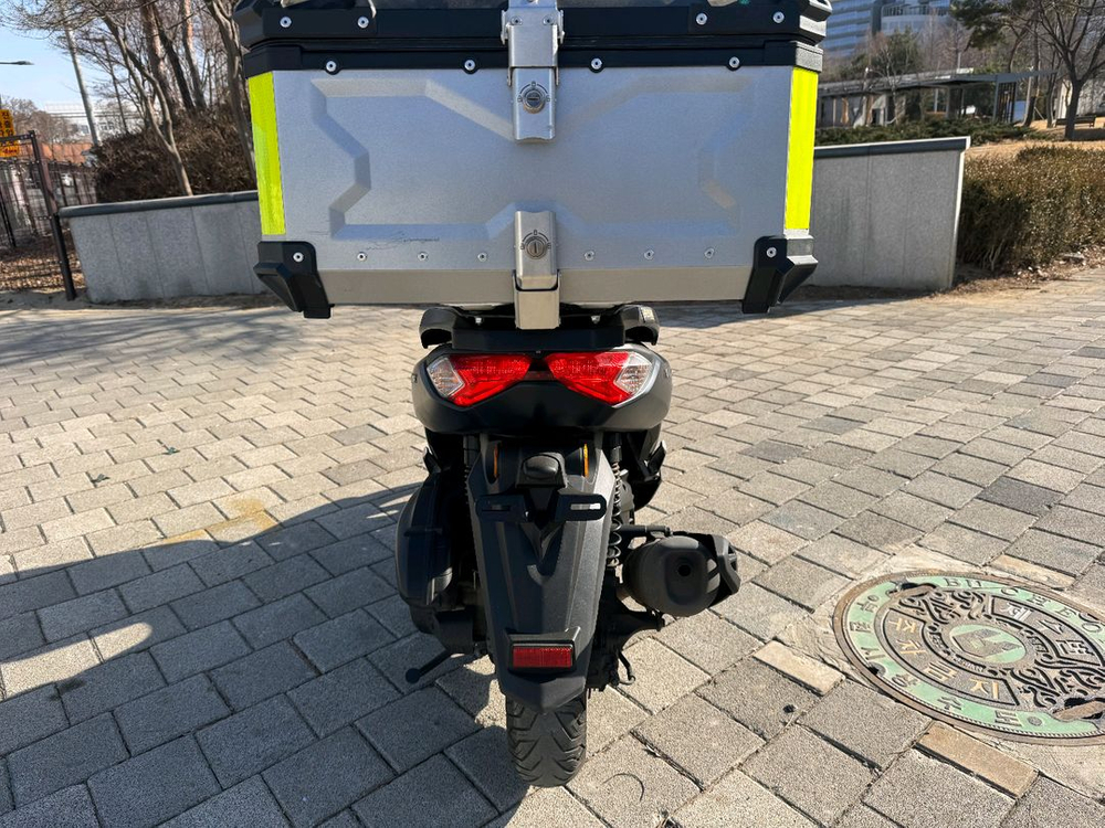 야마하 nmax155 23년 abs 짧은키로수 판매합니다--5