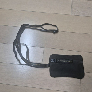 쌤소나이트 레드 목걸이 지갑 블랙