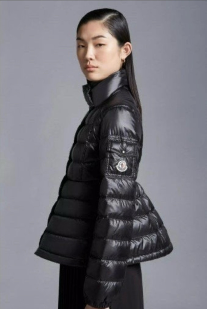 몽클레어 아미니아 손태영패딩 1사이즈--2