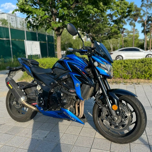 스즈키 gsx s750 18년 튜닝차량 판매합니다