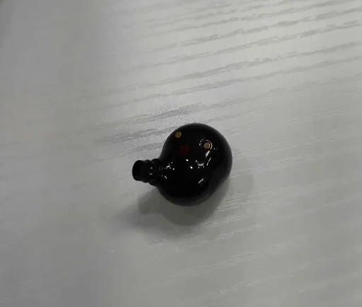 wf-1000xm5 오른쪽--1