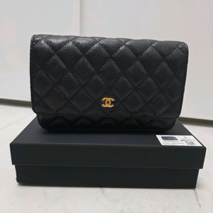 새상품) 샤넬 woc 금장 캐비어 팝니다