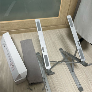 휴대용 노트북 2단 받침대 거치대 스탠드 새제품 팝니다 택포 11000