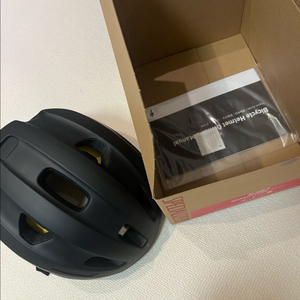 스페셜라이즈드 신형 헬멧