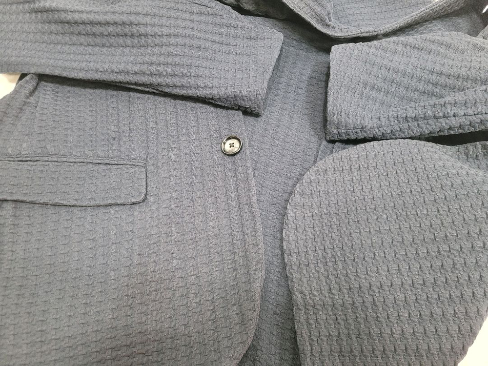 ARMANI 엠포리오 아르마니 후드 캐주얼 자켓 / 남 100 다크네이비--5