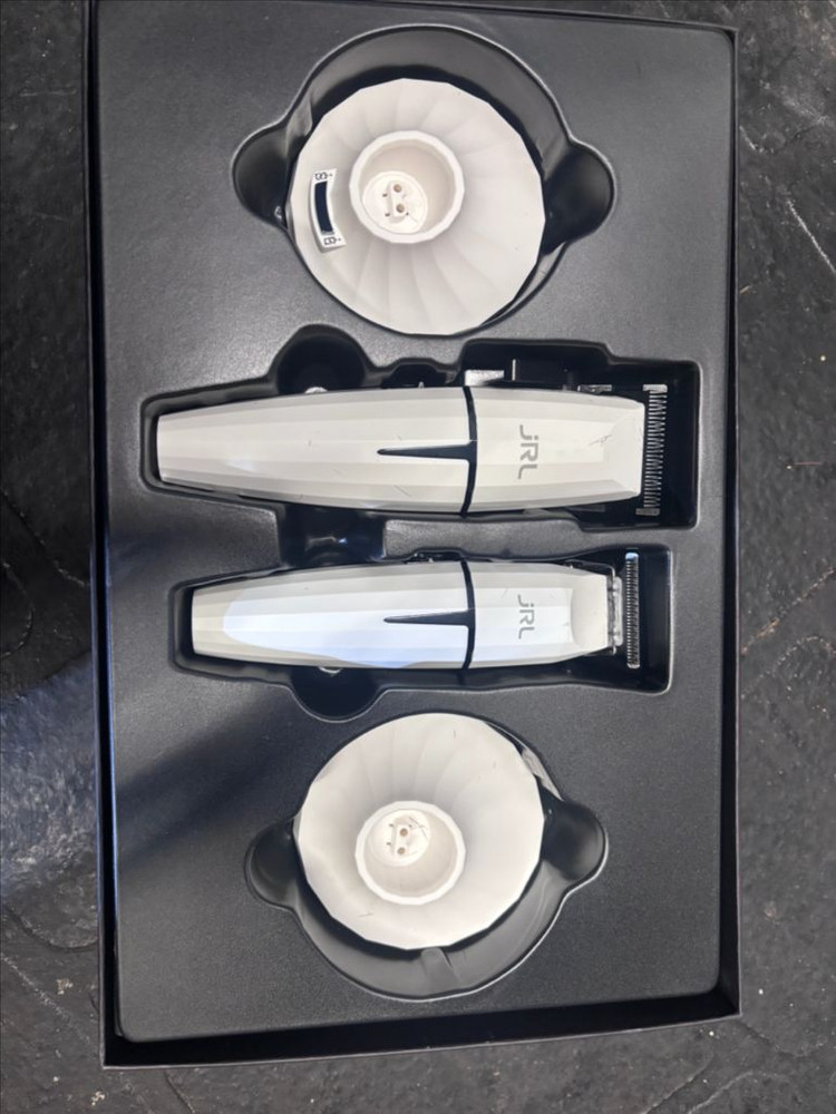 전문가용 바리깡 세트 이미지