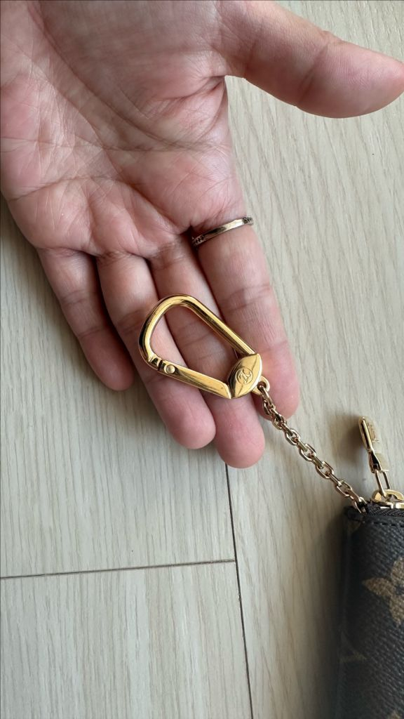 루이비통 키파우치s--8