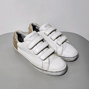 프라다 벨크로 스니커즈 38사이즈(240)