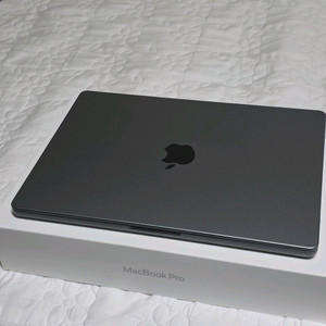 맥북프로 14인치 (m2 pro / 16g / 512g)