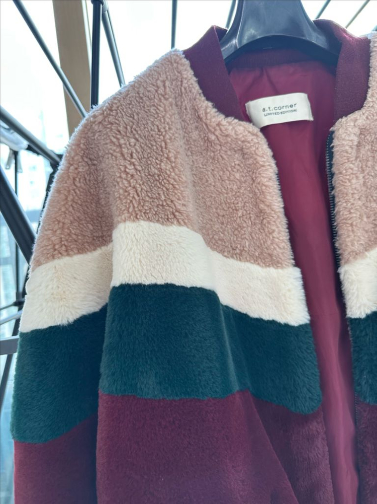 앳코너 퍼자켓--1