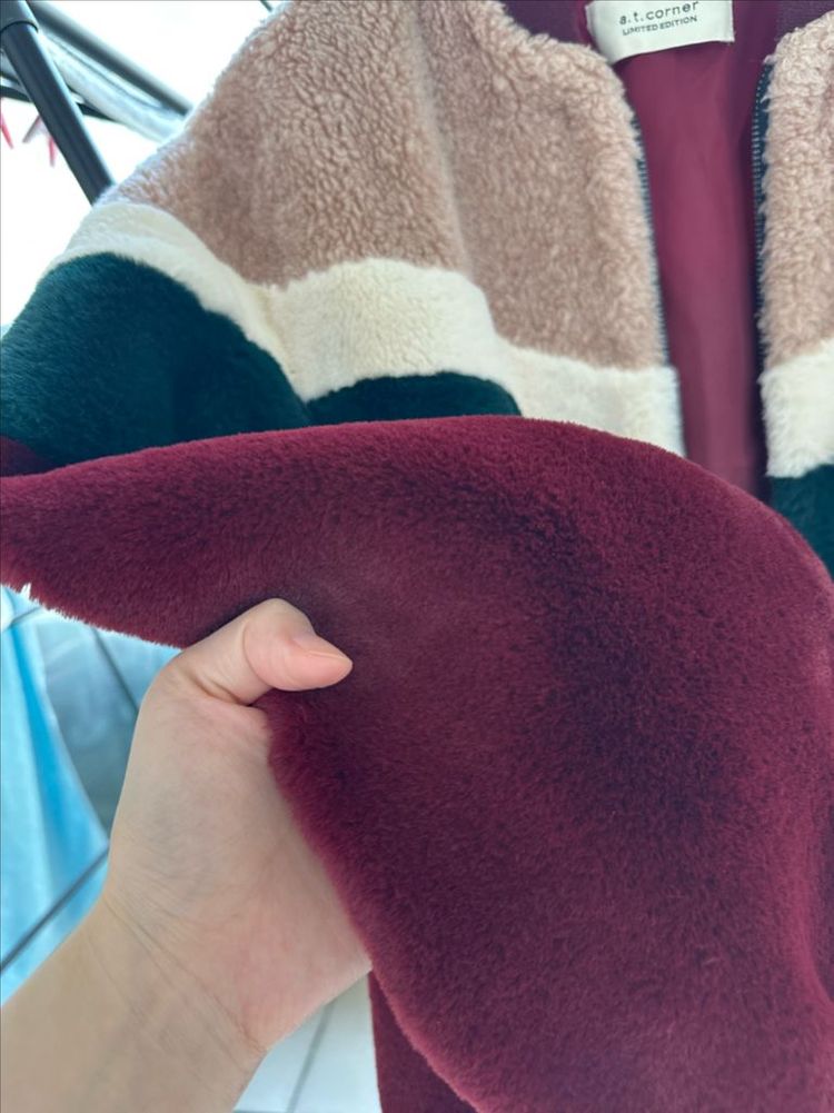 앳코너 퍼자켓--2