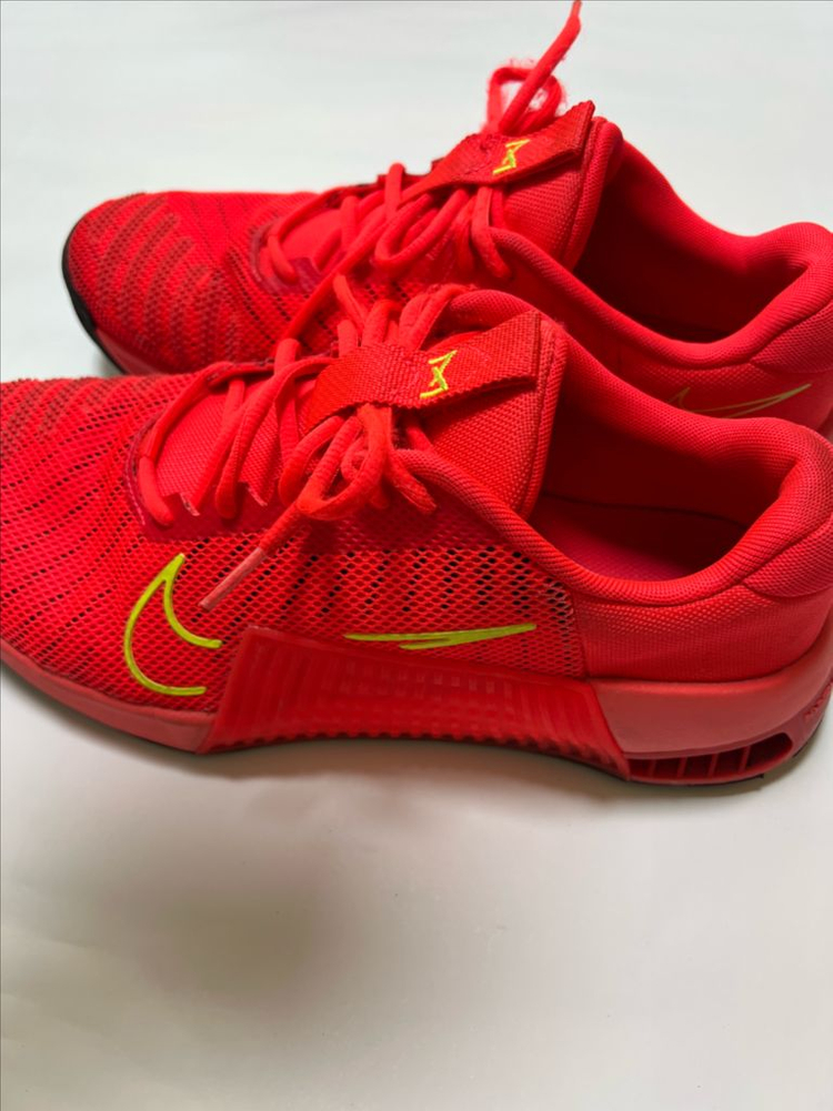 나이키 메트콘9 285--1