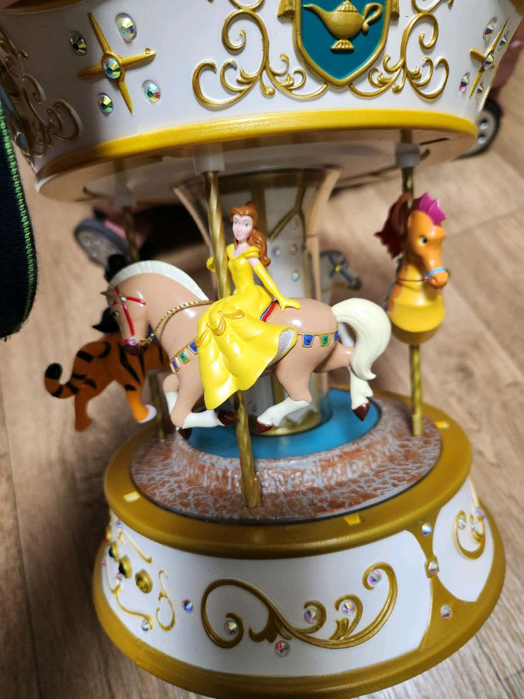 [희귀/풀박스] 홀마크 디즈니 프린세스 드림즈 고 라운드 회전목마 오너먼트--4