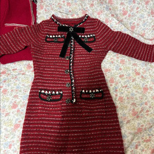 미스 로지에 레드 트위드 원피스 스몰