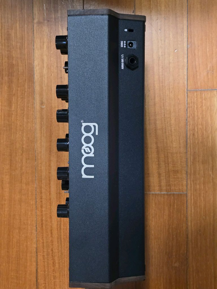 moog mother 32 아날로그 신디사이저--1