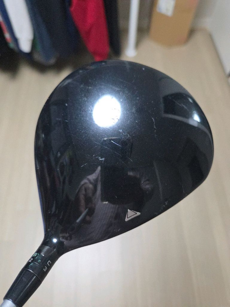 좌타 타이틀리스트 915 드라이버--2