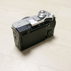 소니 A7CR, 팔캠 케이지 판매합니다. Sony A7CR(6400만 화소)