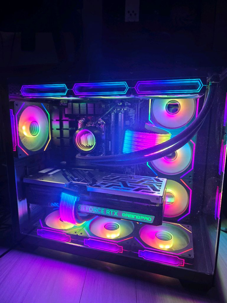 라이젠7 7800X3D RTX4080 게이밍본체 팝니다 이미지