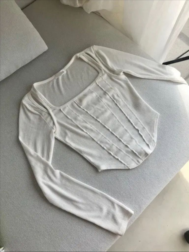 애즈온 슬릿 스퀘어 티 as on 이미지