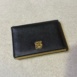 루이까또즈 지갑 판매합니다