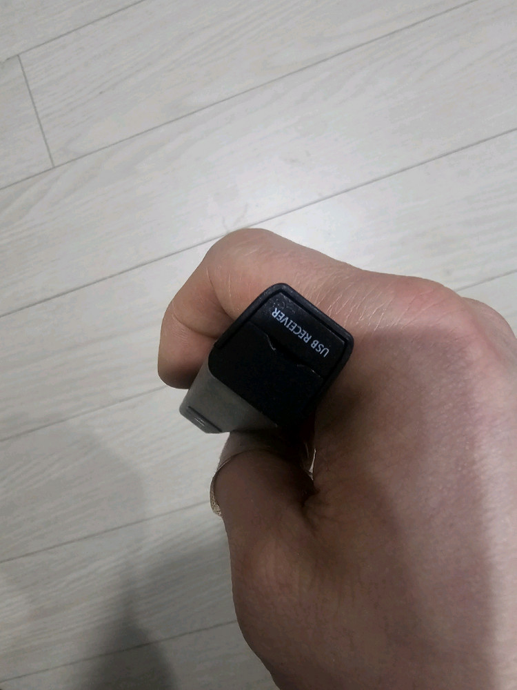 팬웨스트 PAN1000 무선 프리젠테이션 리모컨--4