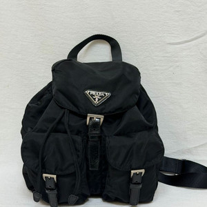 정품 프라다 포코노 나일론 투포켓 스몰 블랙