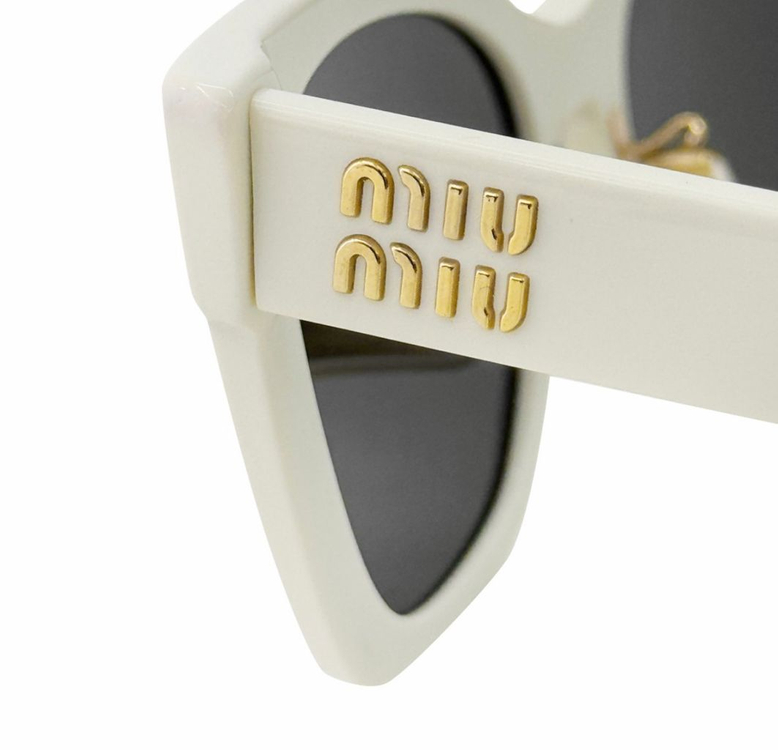미우미우 아세테이트 로고 장식 캣아이 선글라스 화이트--3