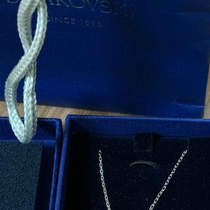 스와로브스키 스완 백조 목걸이