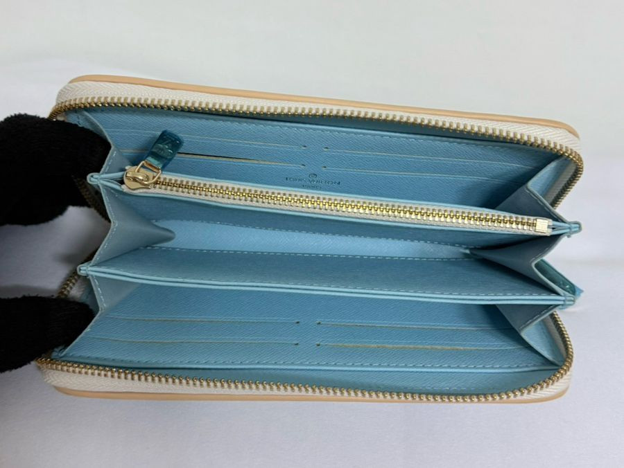 새상품> 장지갑 정리 합니다--9